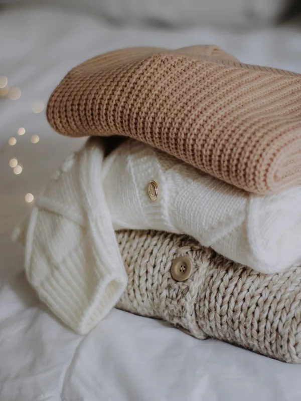 Heritage Cable-Knit V-Neck knit detail