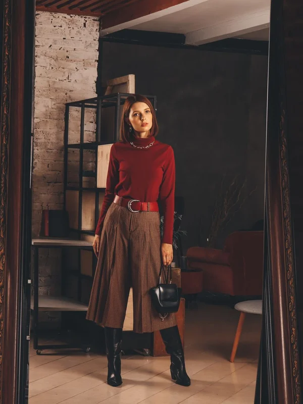 Pleated Wide-Leg Trousers alternate view