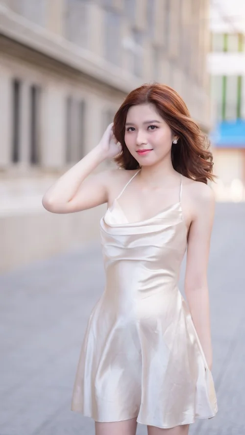 Golden hour drape in bias Mulberry silk crepe